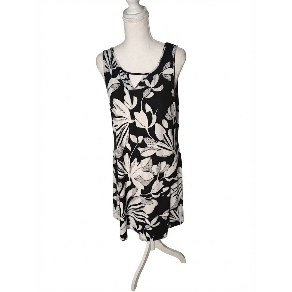 Kaari Blue Womens Black White Floral Sleeveless V-Neck Shift‎ Dress Size M